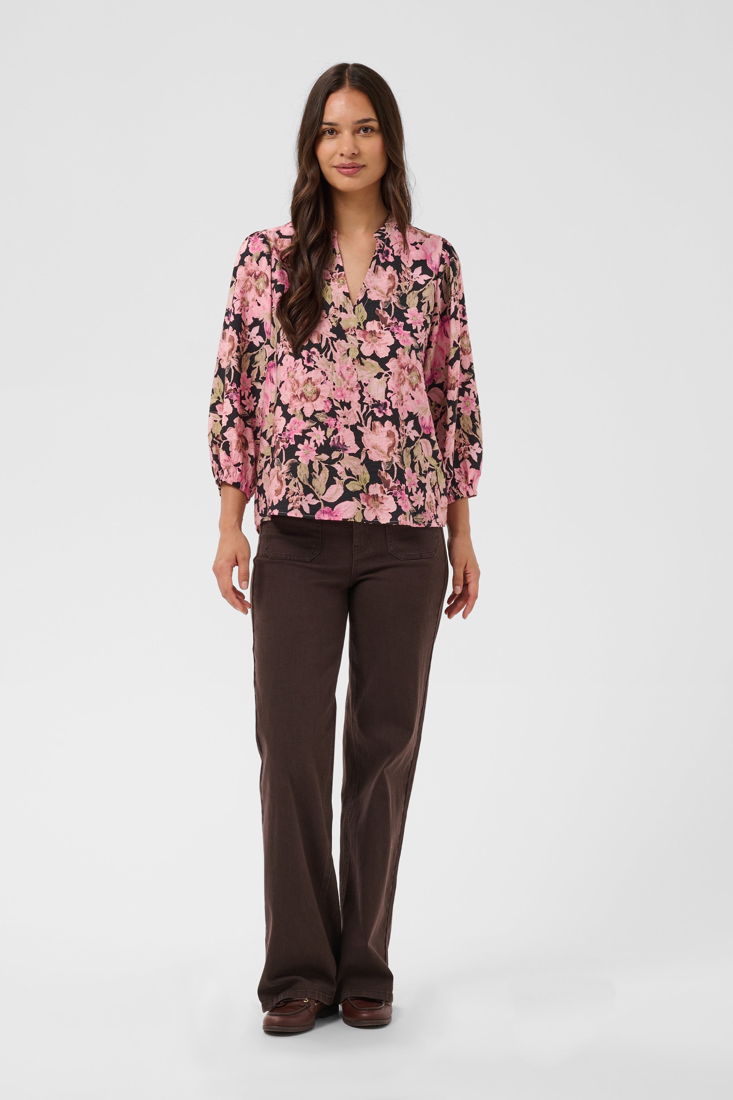 Chemisier fleuri rose et noir