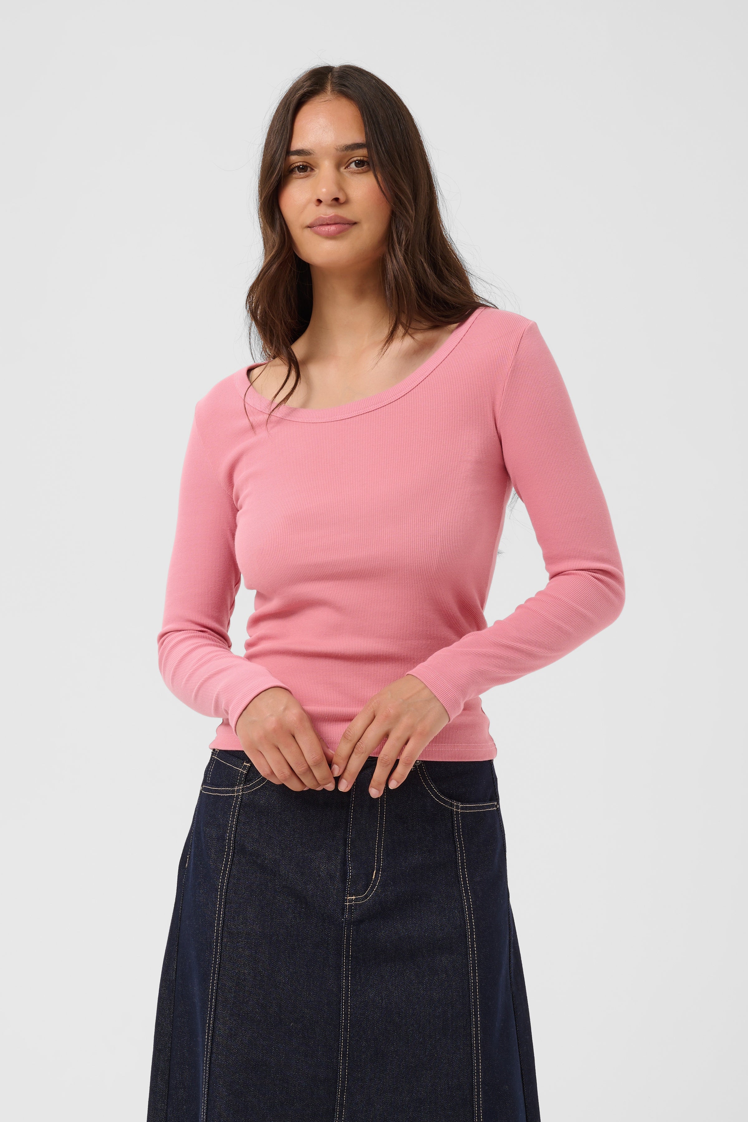 Pull rose à manches longues