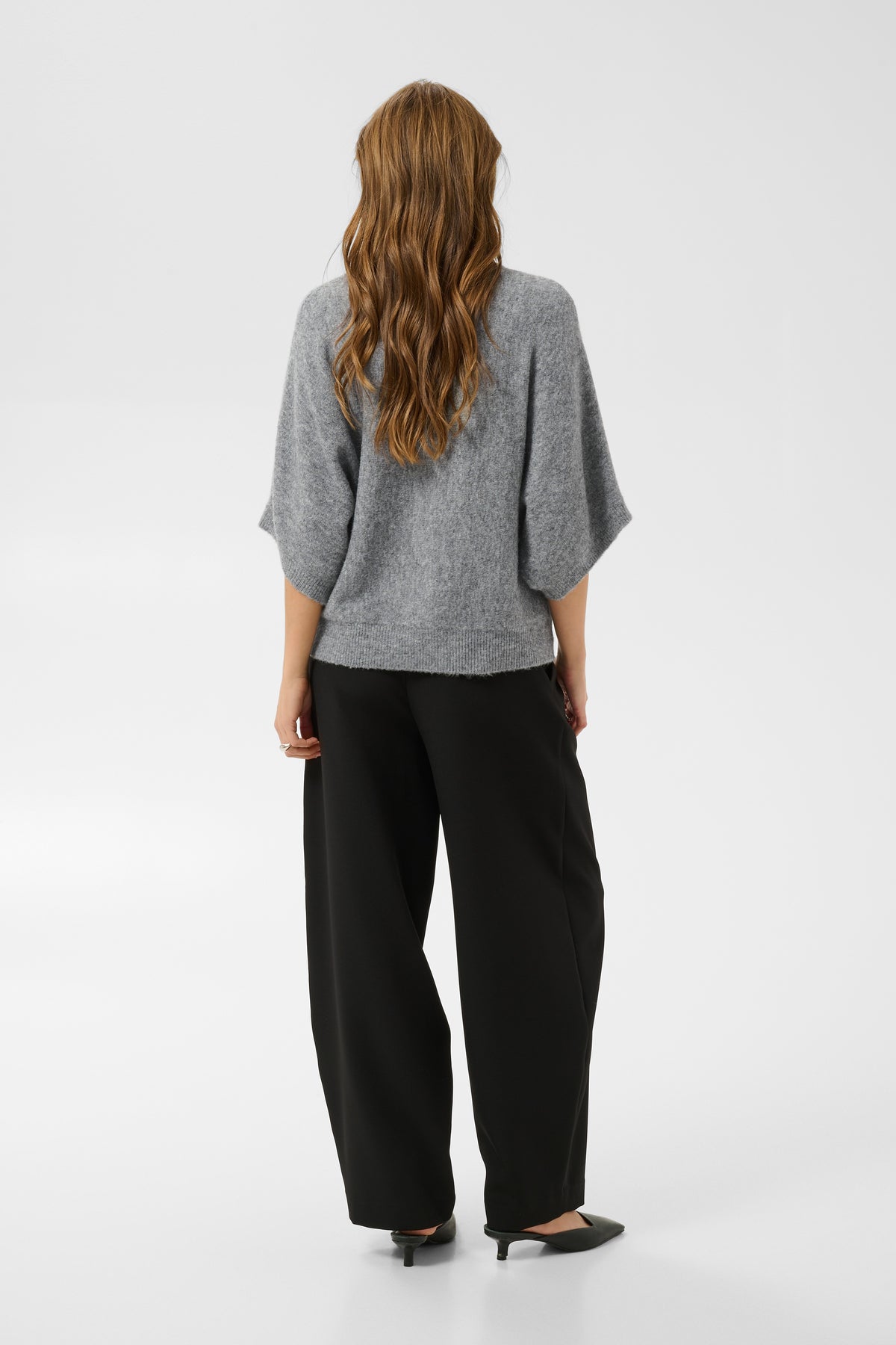 Pull gris à col perlé KAbetty
