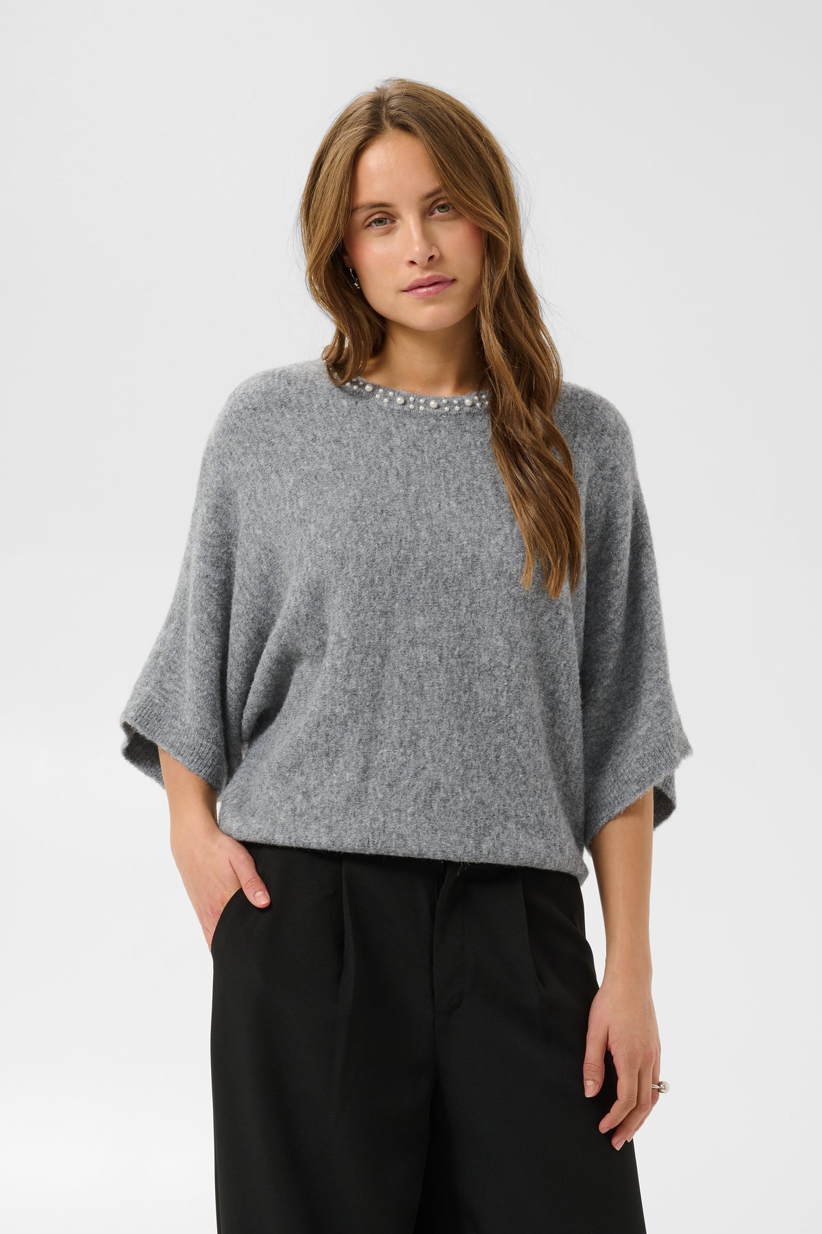 Pull gris à col perlé KAbetty