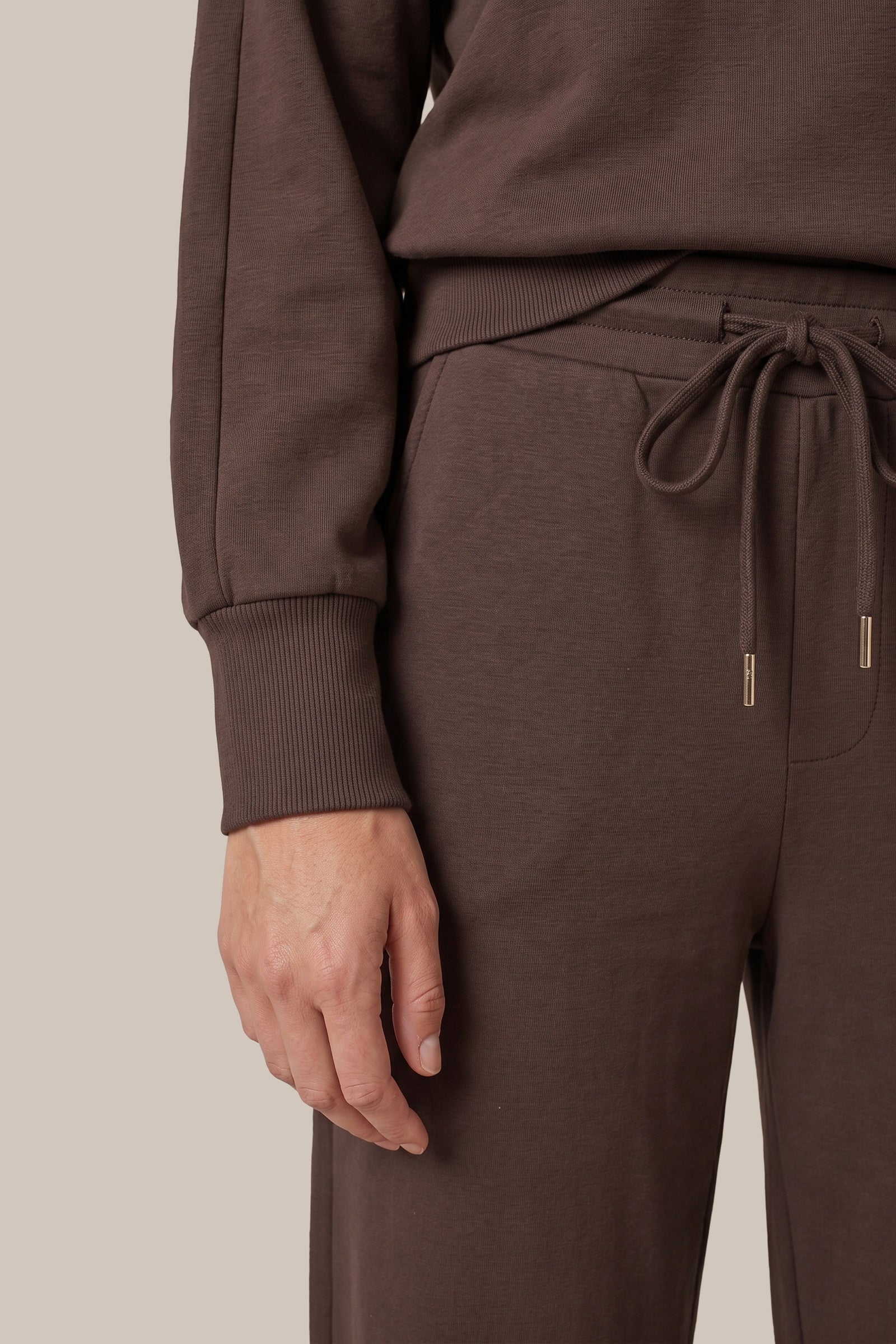 Pantalon large avec cordon doré