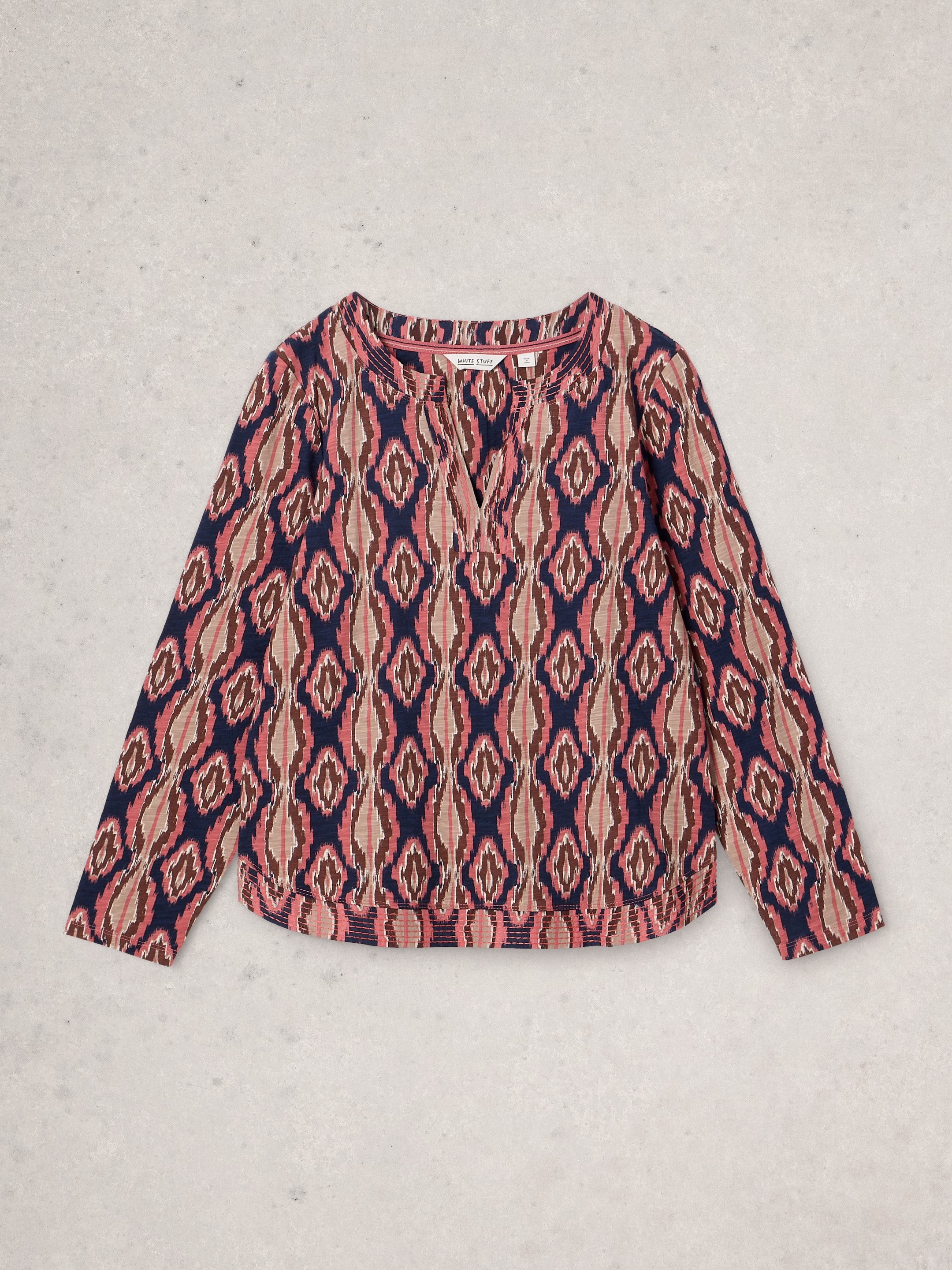Pull rose à imprimés de losanges