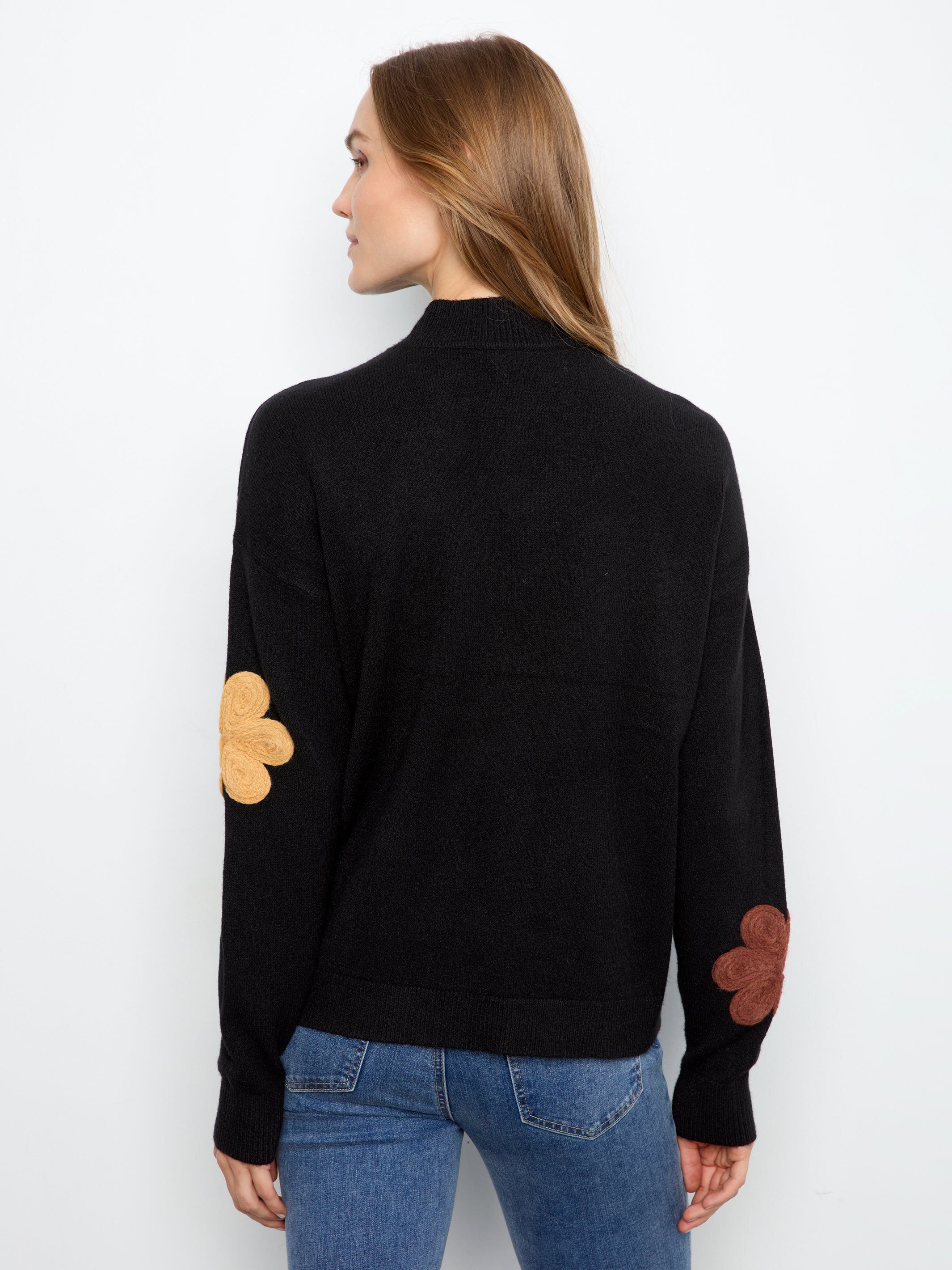 Chandail floral avec appliqué noir