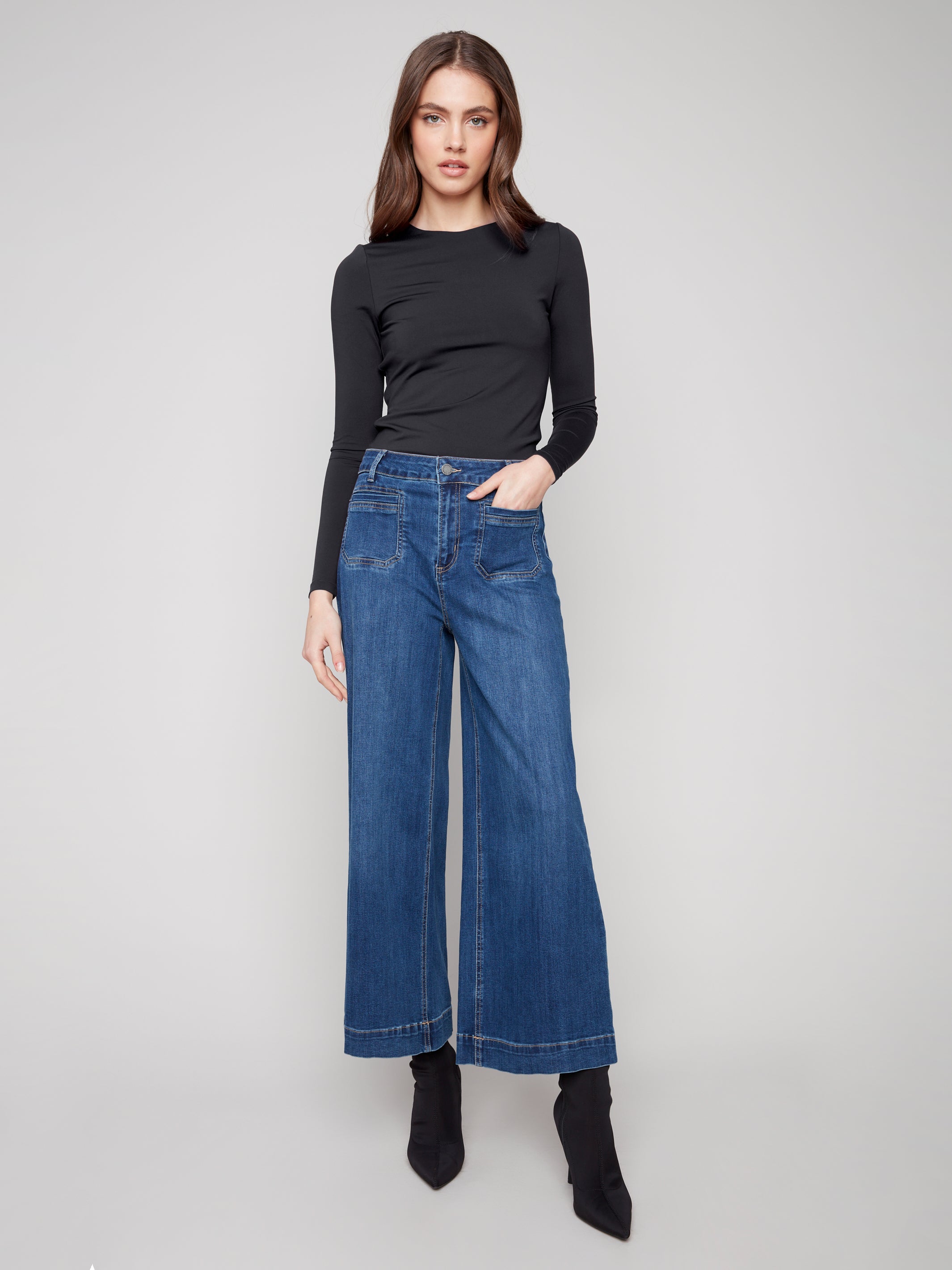 Chandail à la cheville, poches plaquées, jambes larges