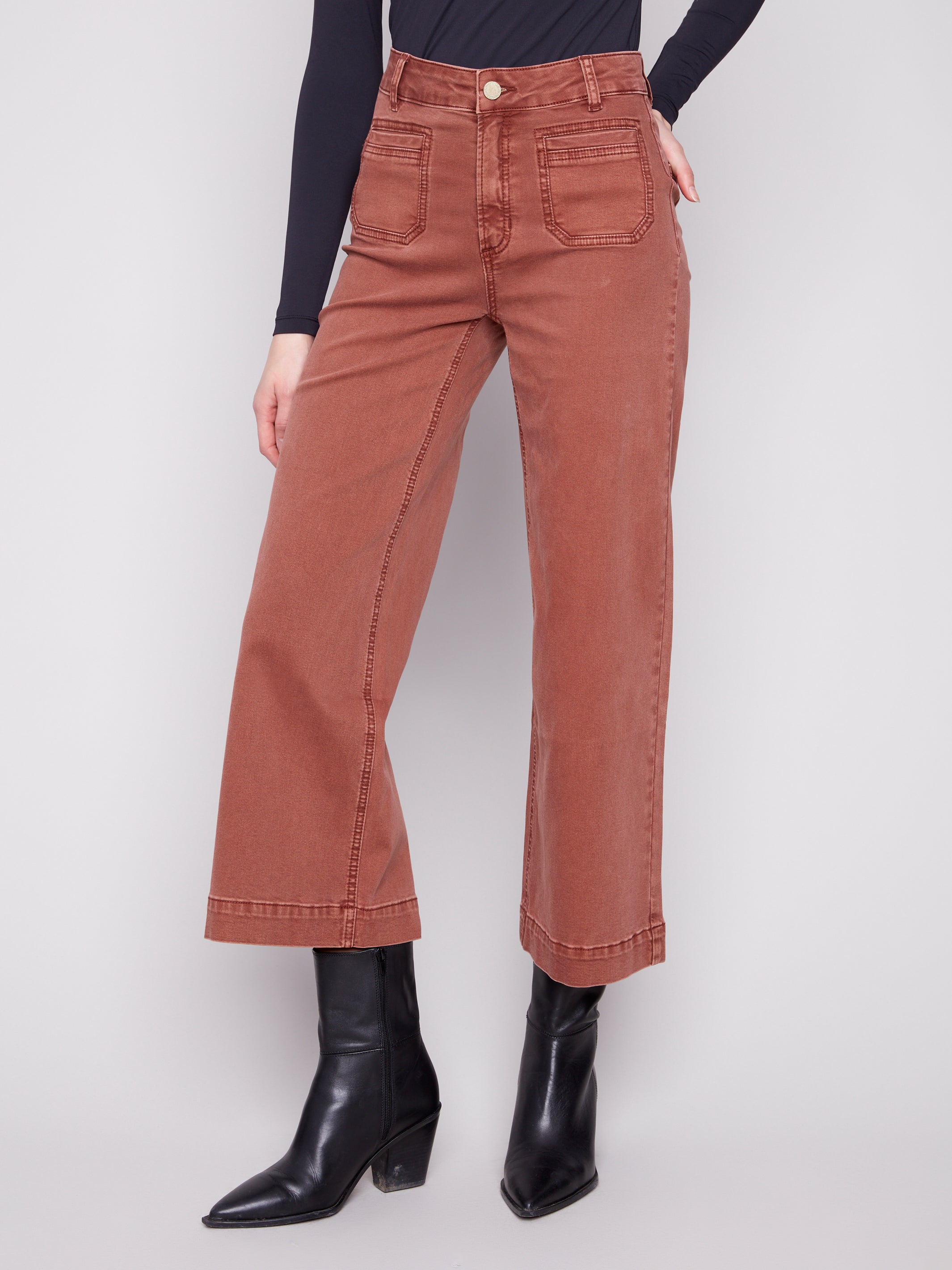 Pantalon à la cheville, jambes larges