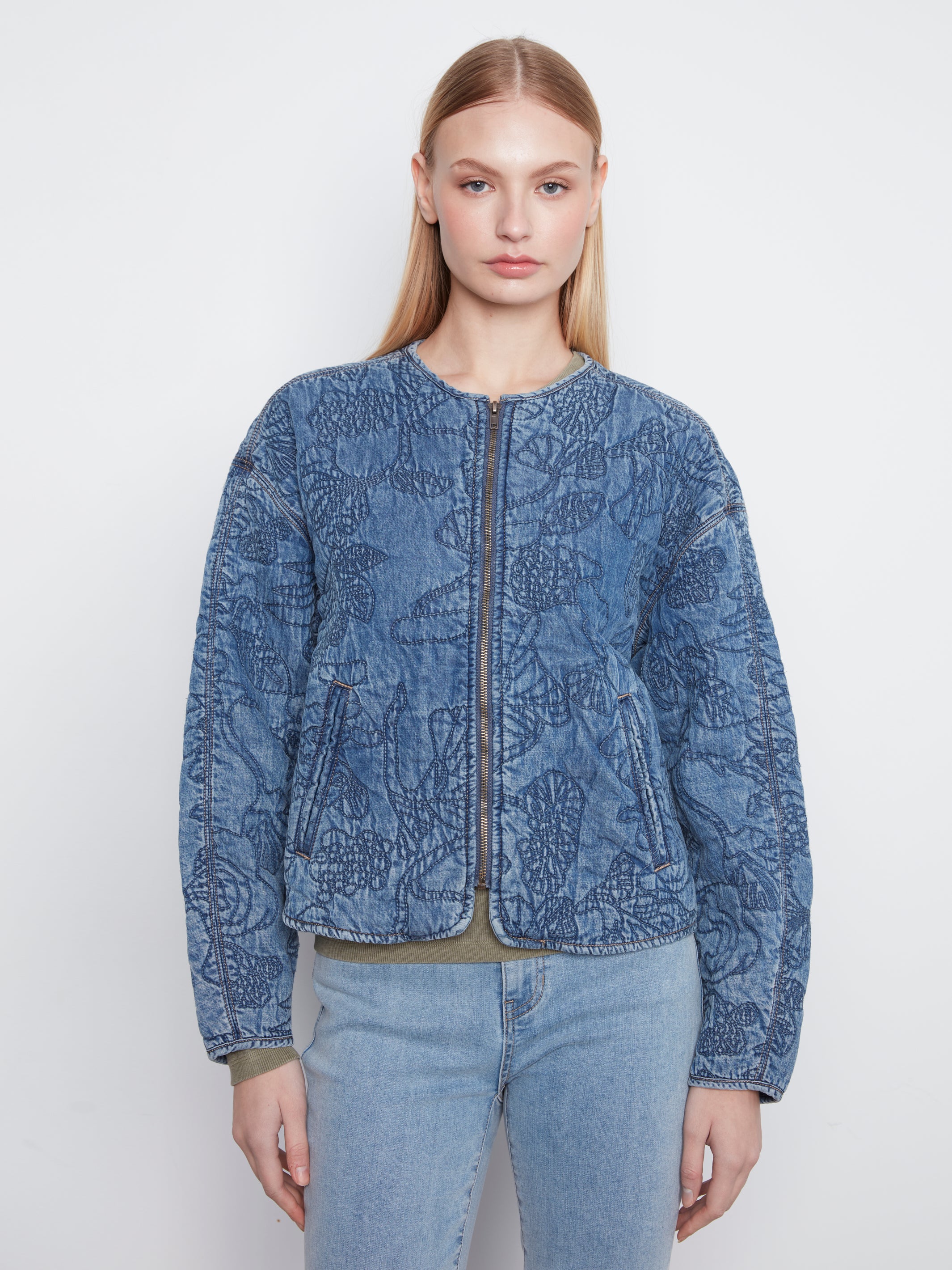 Veste florale en denim matelassé