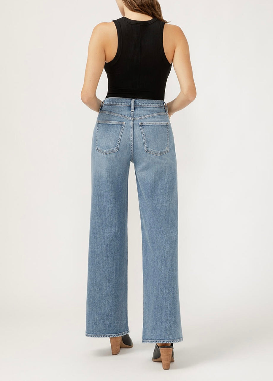 Highly Desirable, taille haute, jambe très large (ultra wide leg)