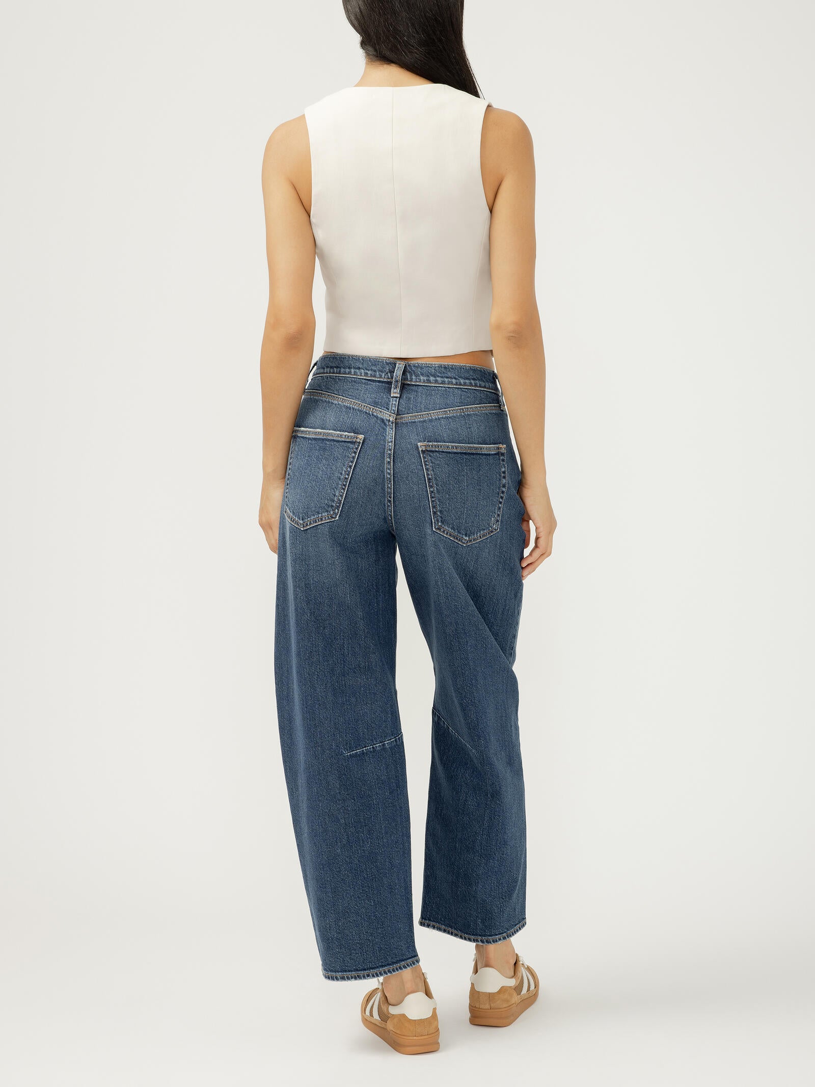 Barrel jeans