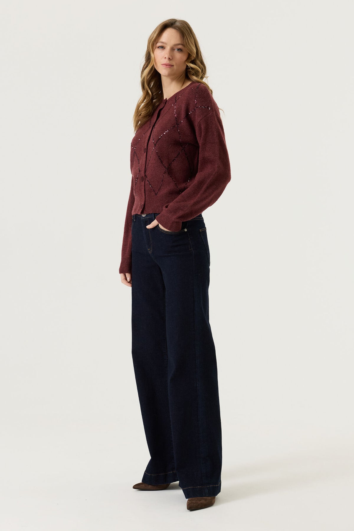 Cardigan bordeaux à losanges scintillants