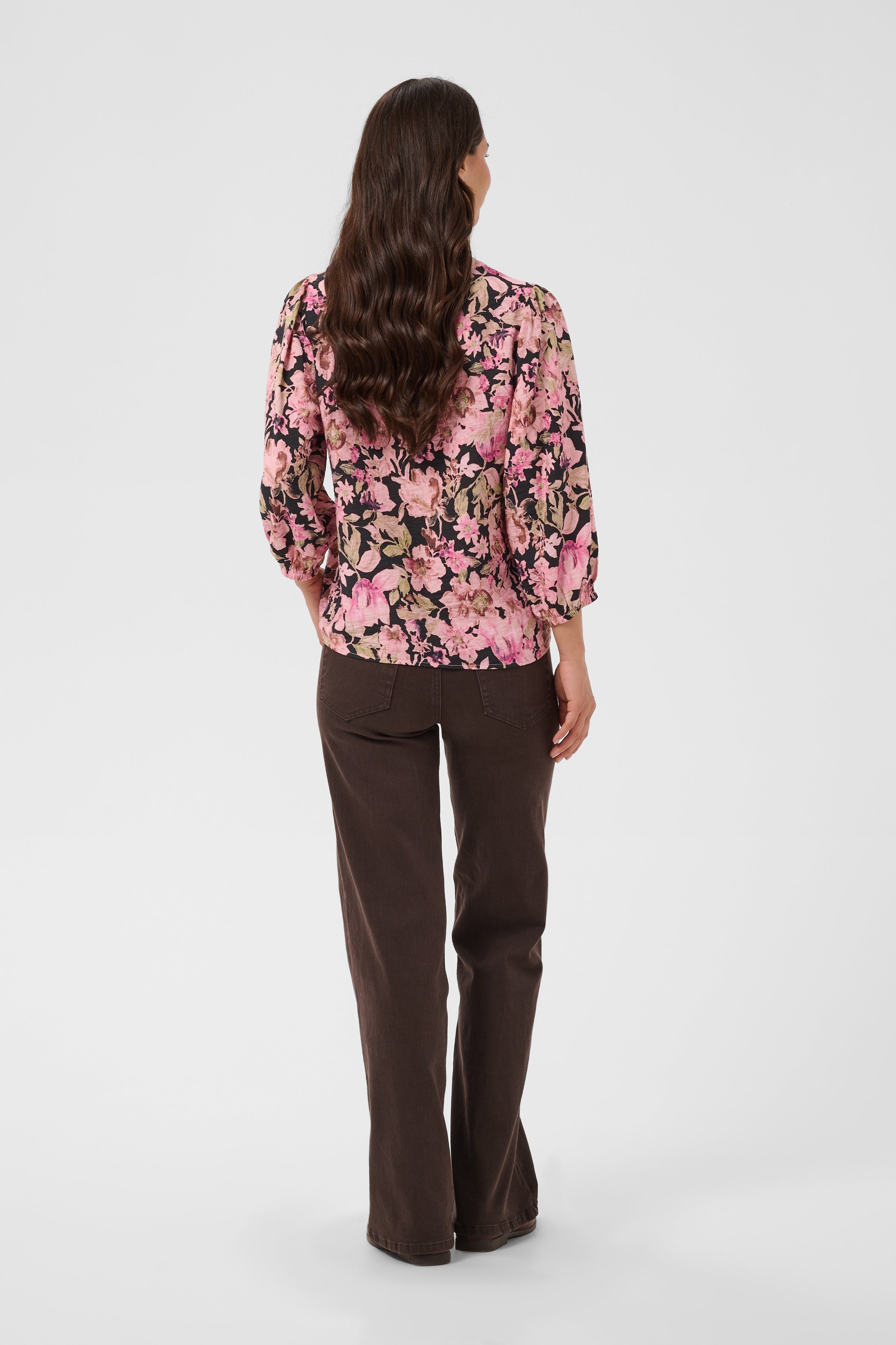 Chemisier fleuri rose et noir