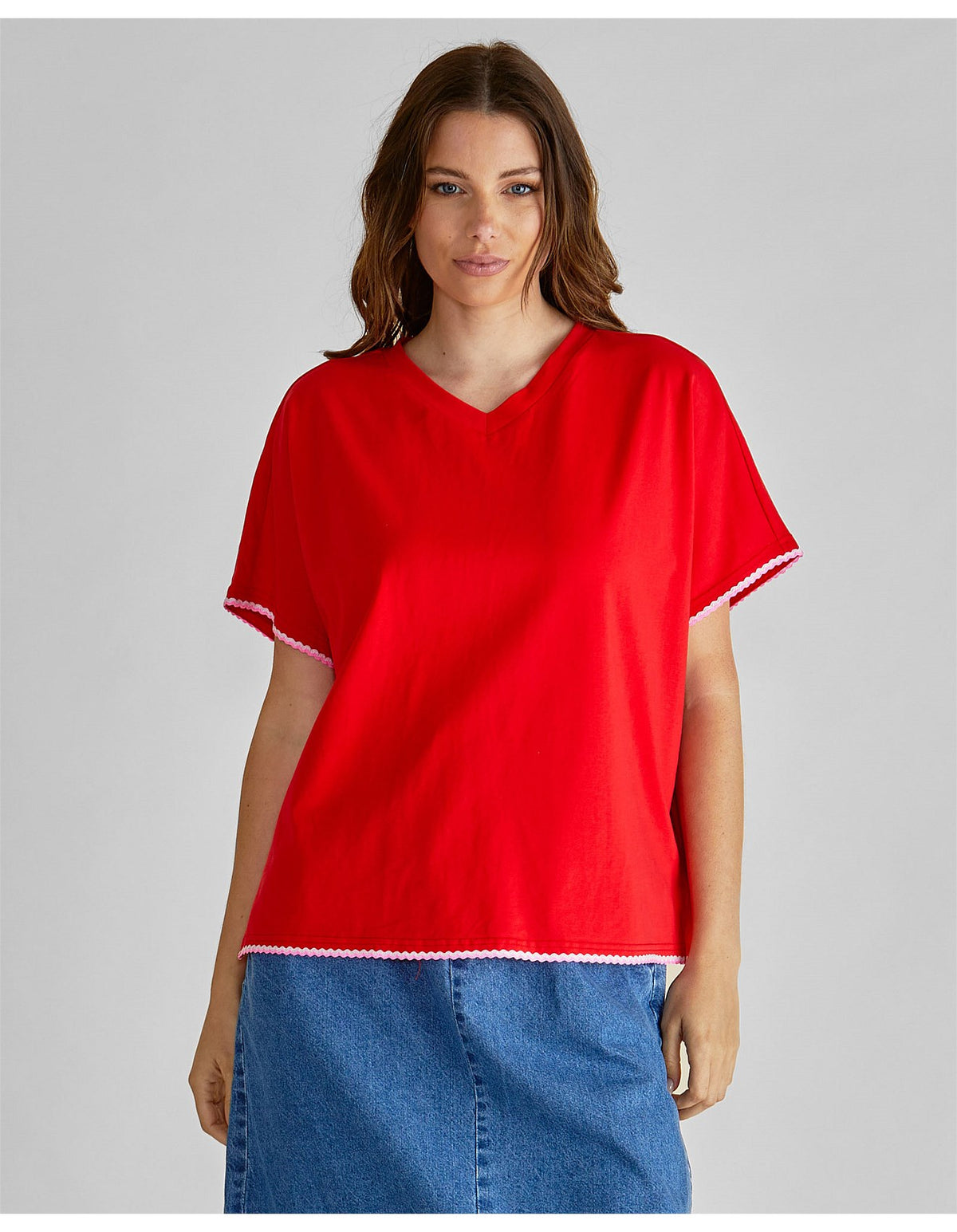 Betty Basics - Sloane Scallop Tee