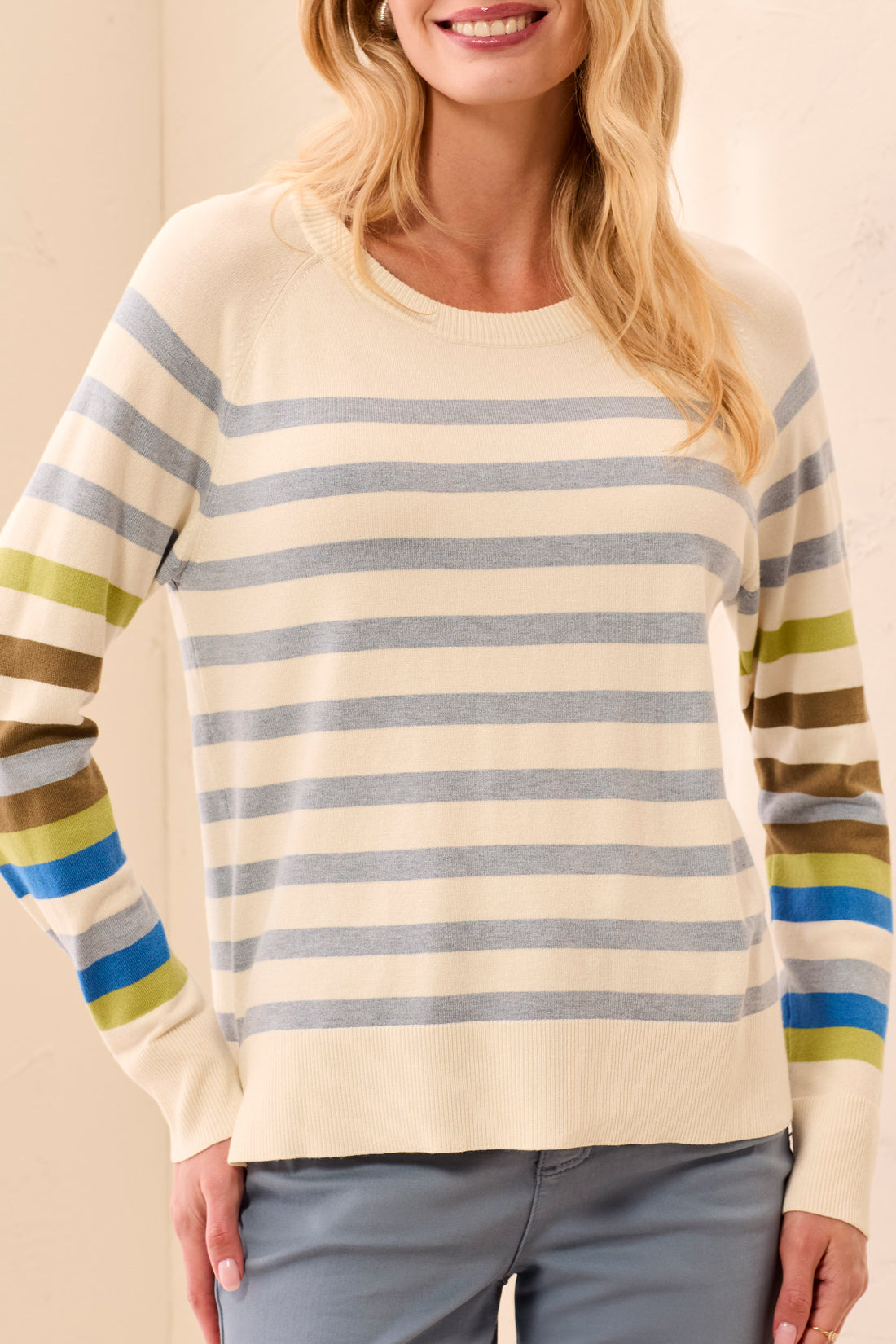 Pull rayé multicolore à col rond