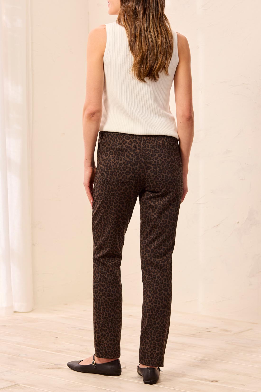 Pantalon à imprimé léopard