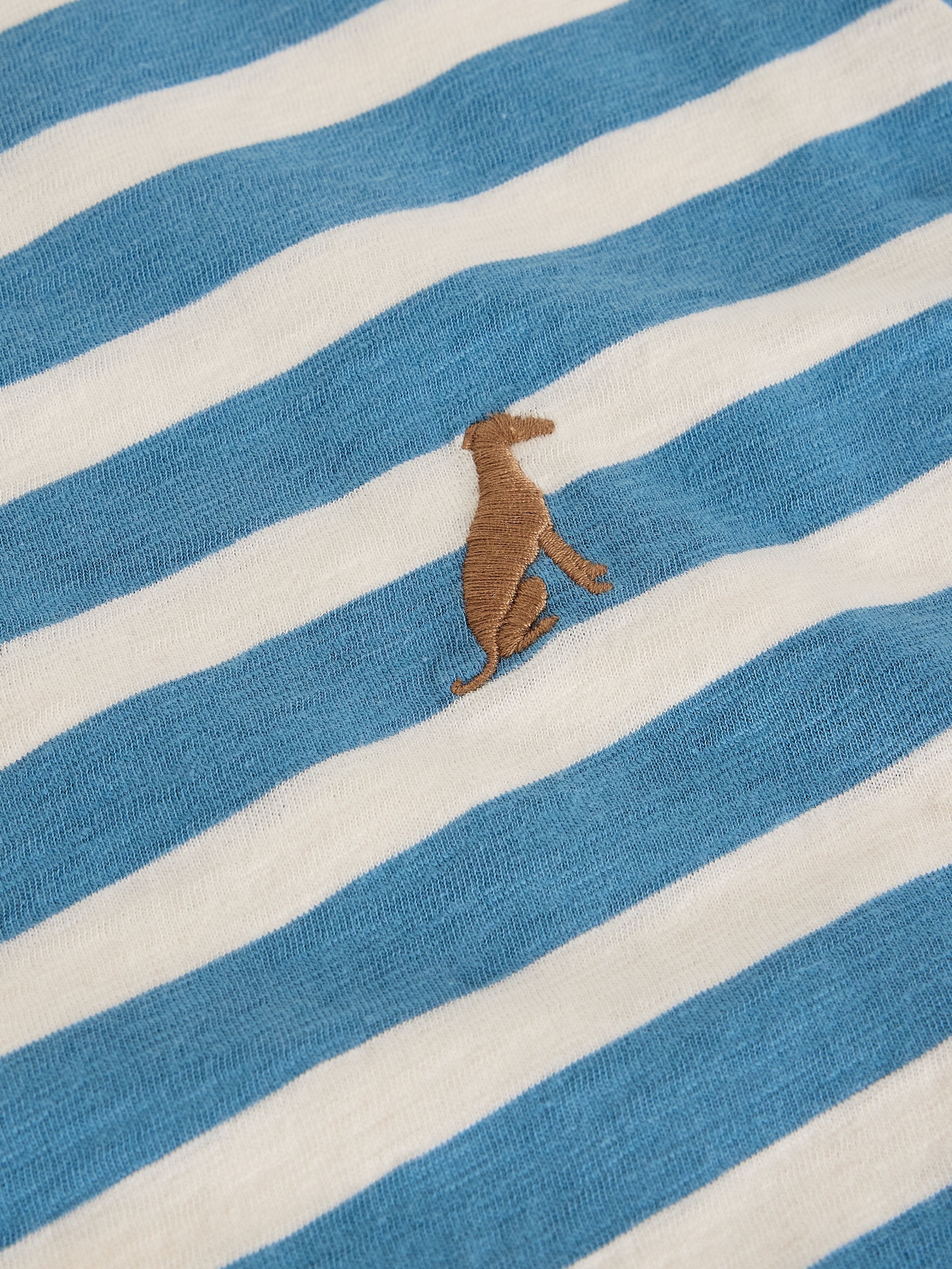 Pull bleu et blanc avec broderie