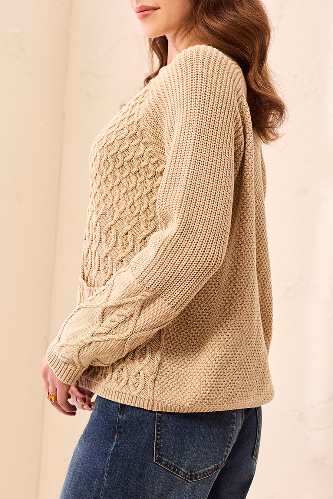 Cardigan beige à torsades