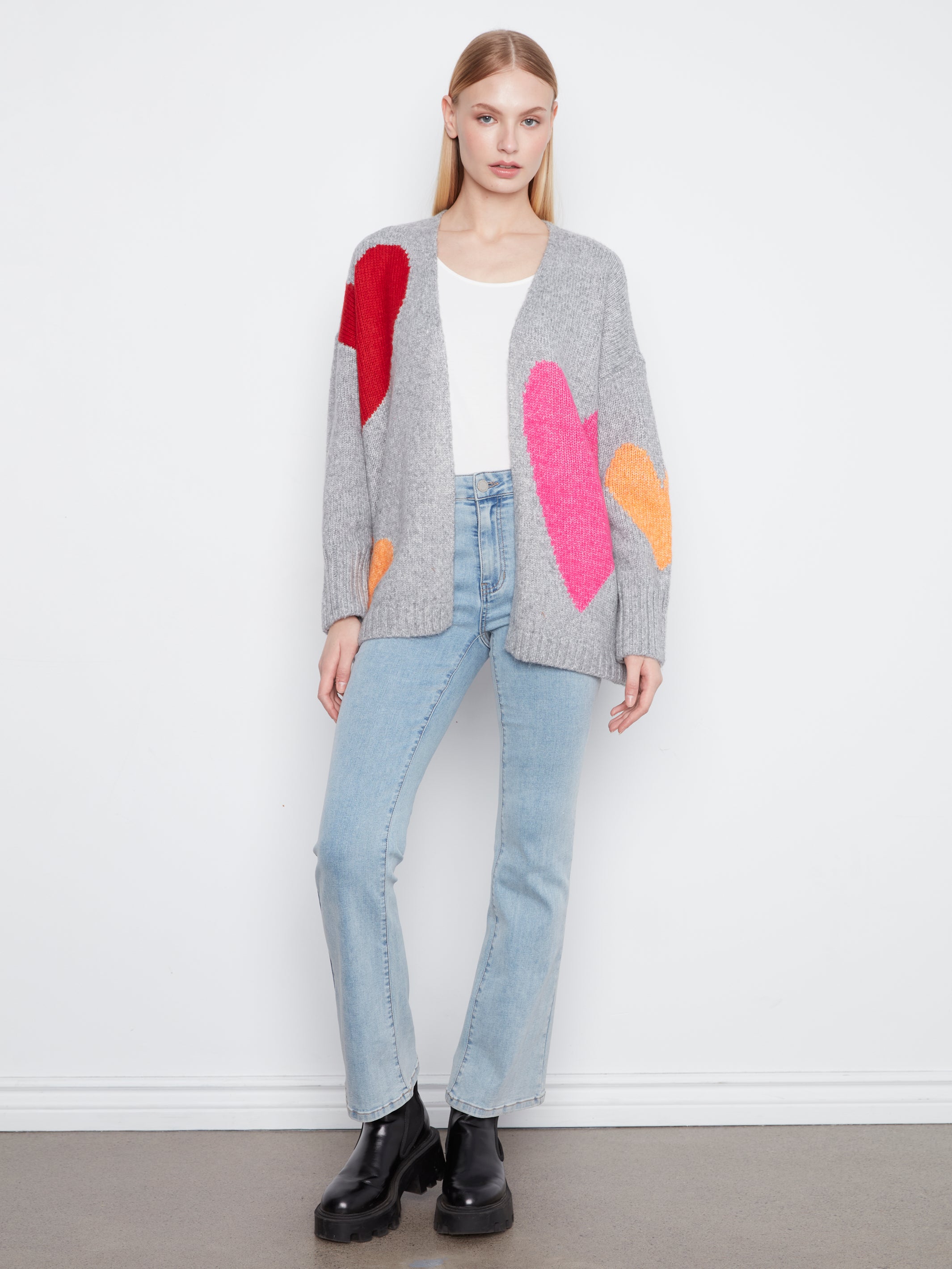 Cardigan surdimensionné avec cœurs colorés