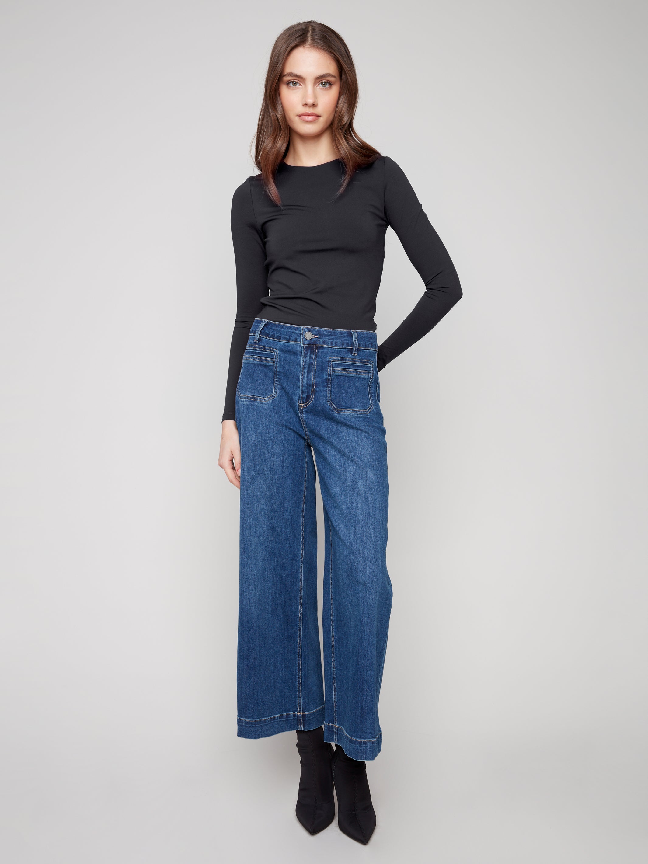 Chandail à la cheville, poches plaquées, jambes larges