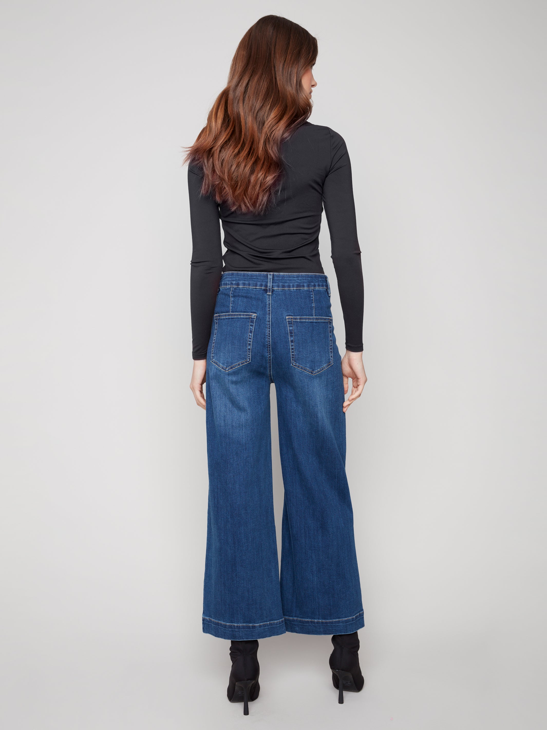 Chandail à la cheville, poches plaquées, jambes larges