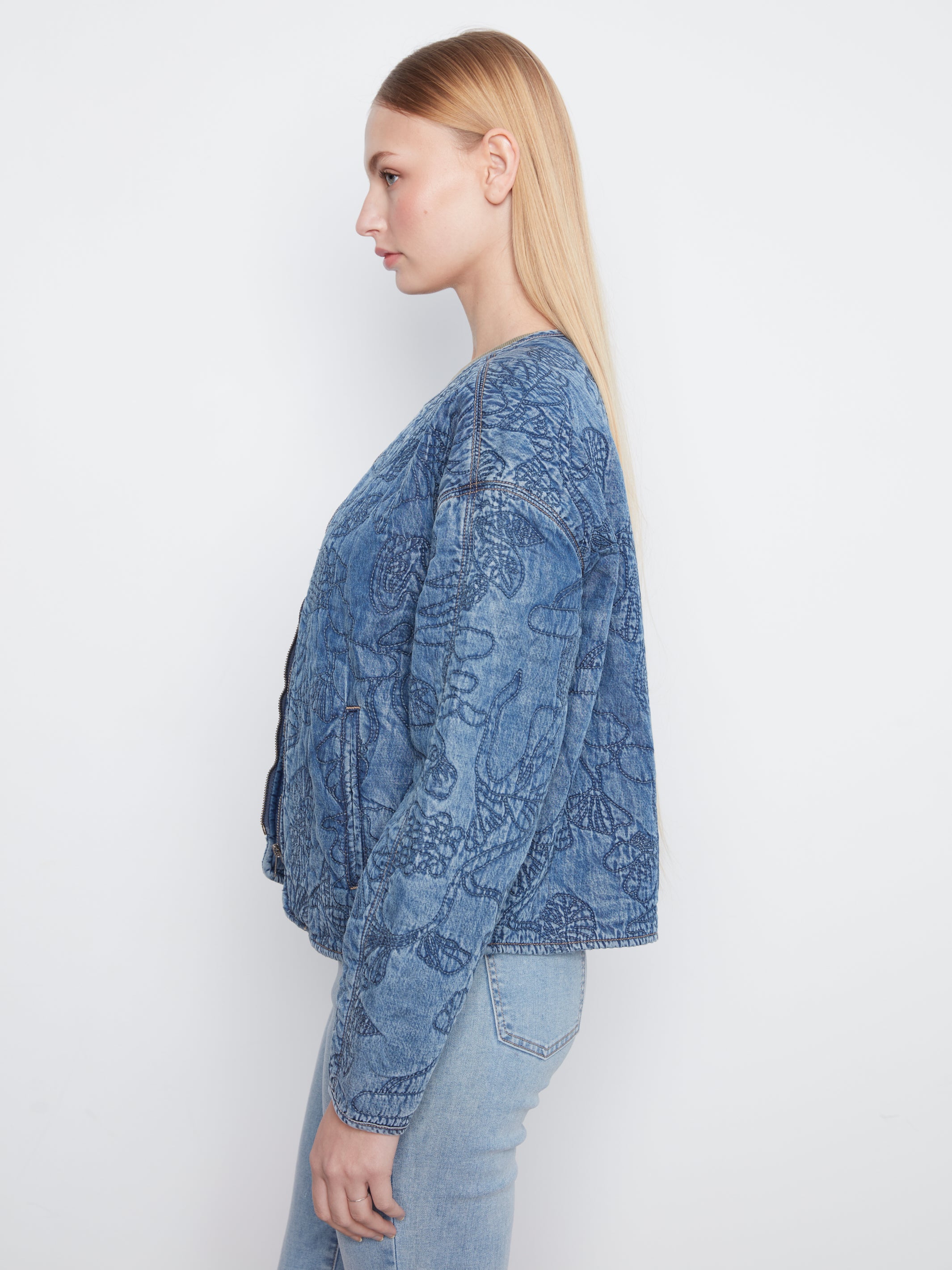 Veste florale en denim matelassé