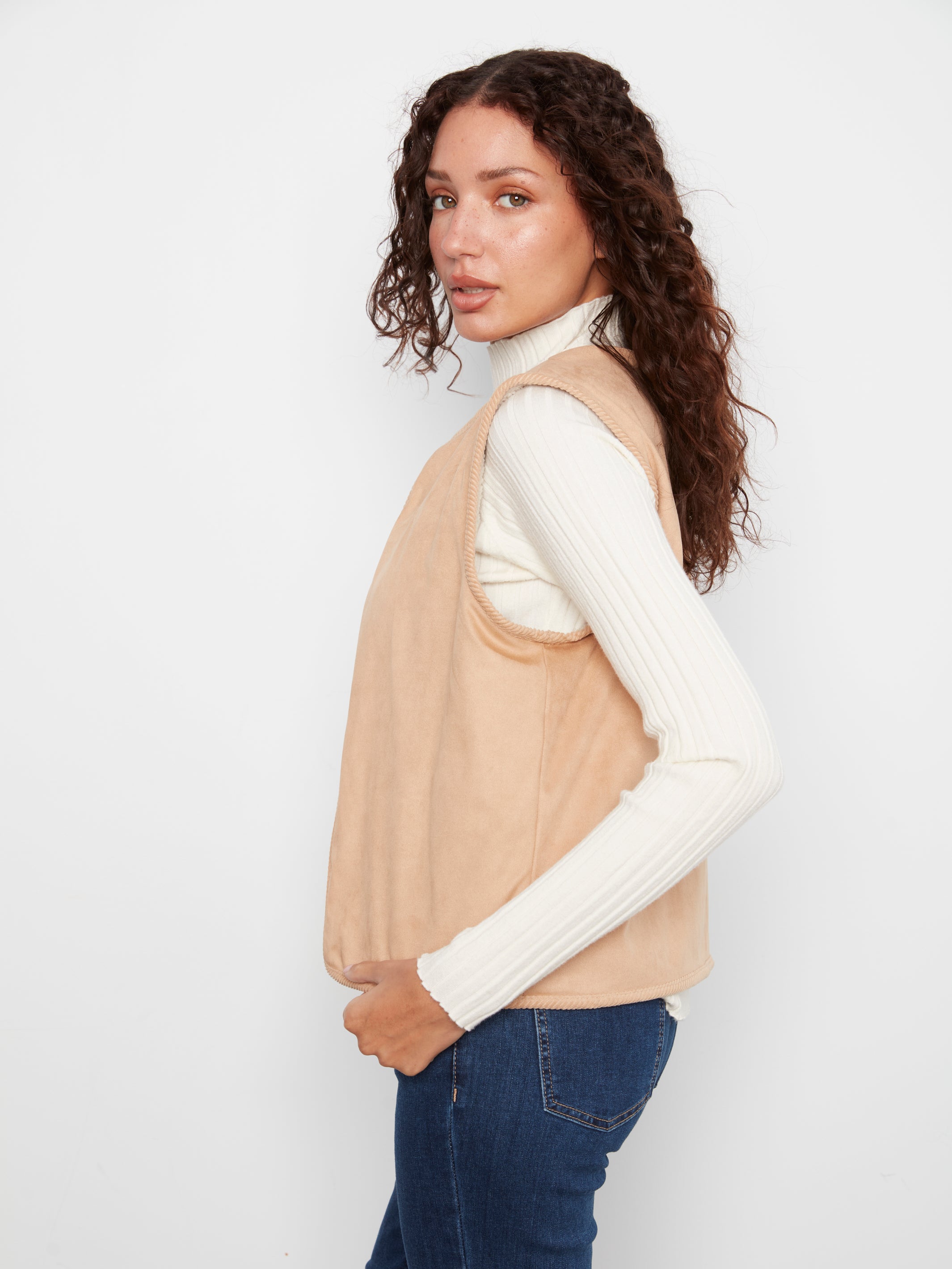 Veste sans manches réversible brodée