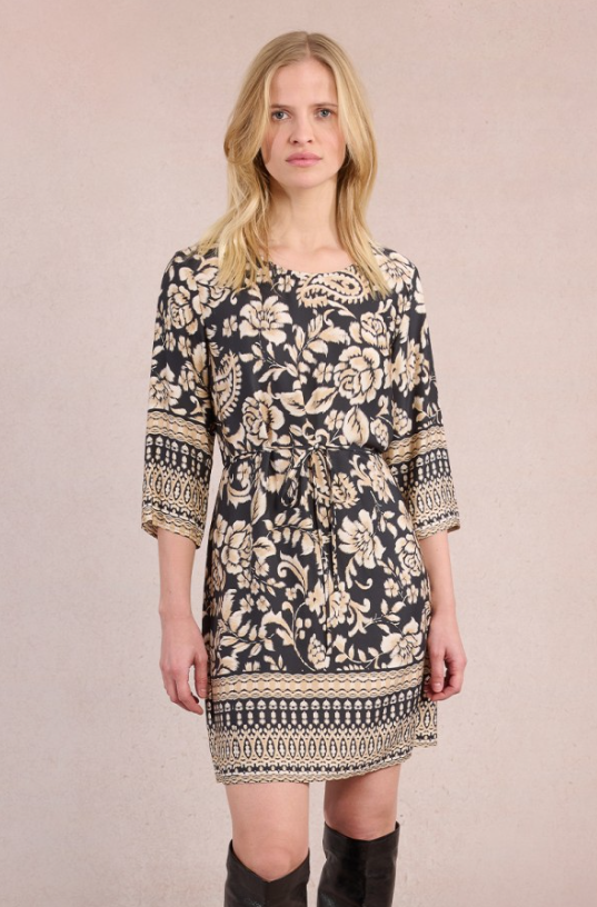 MB Robe courte droite