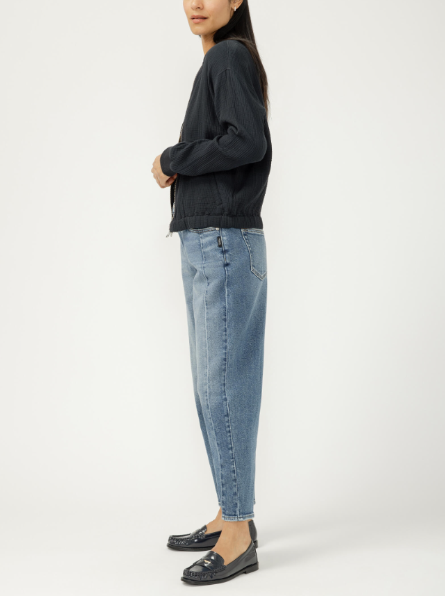 Barrel jeans
