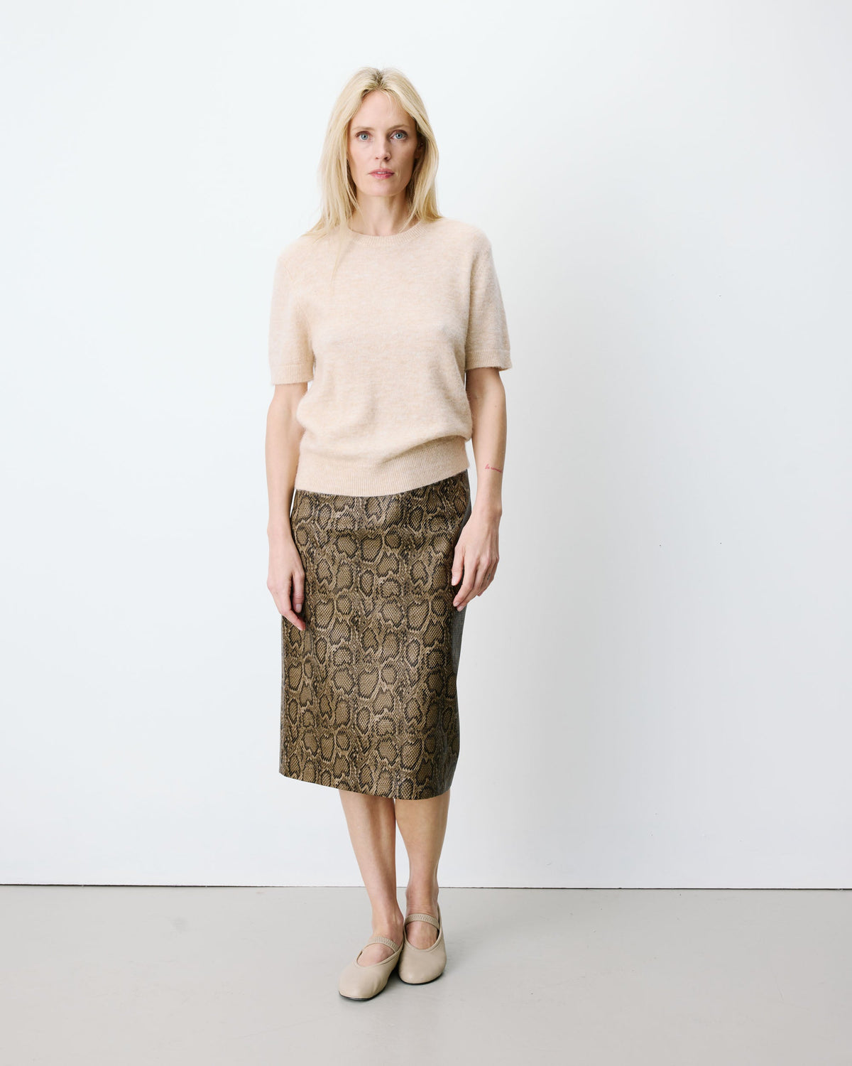 Cardigan beige à manches courtes Akarios
