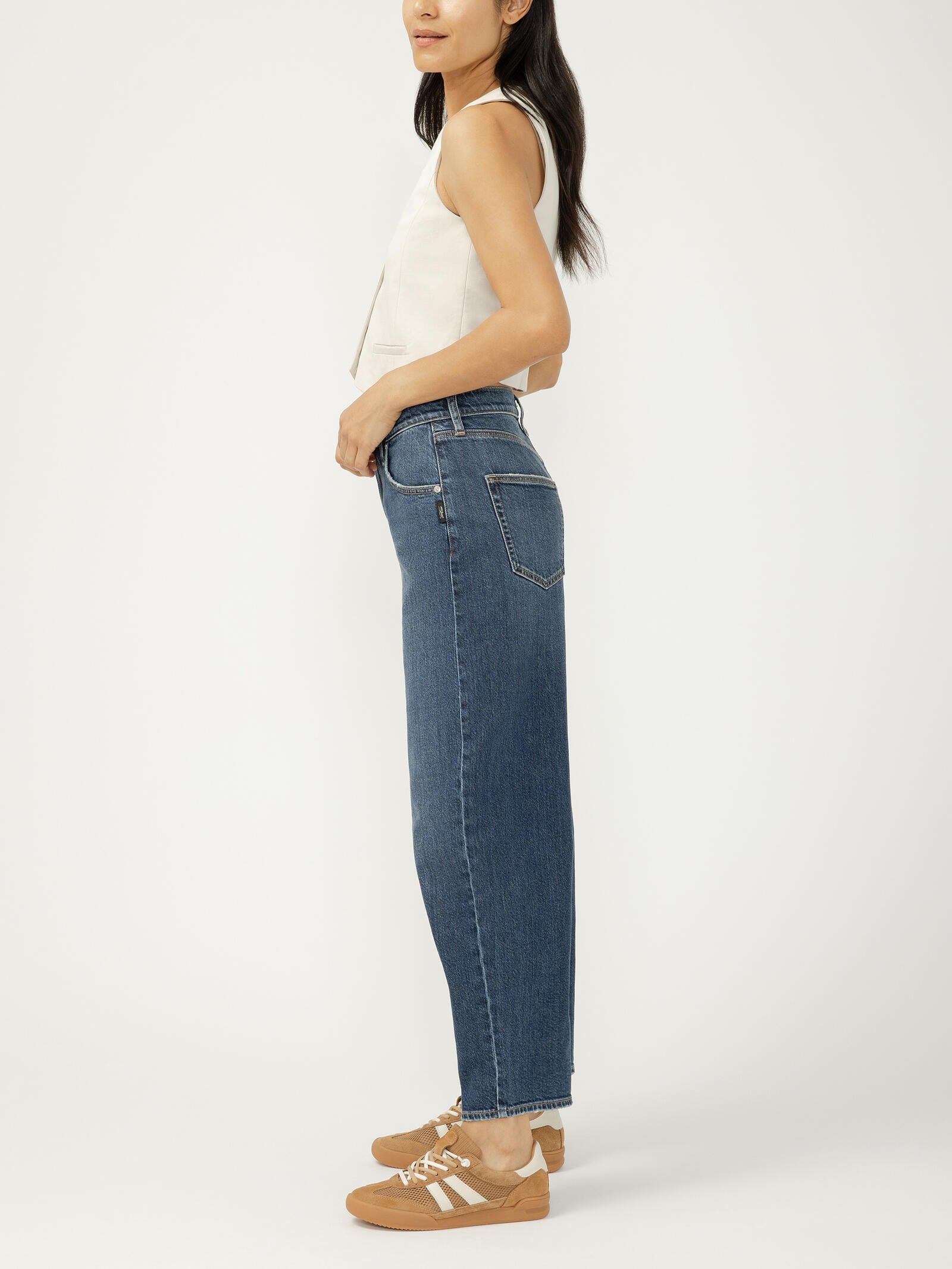 Barrel jeans