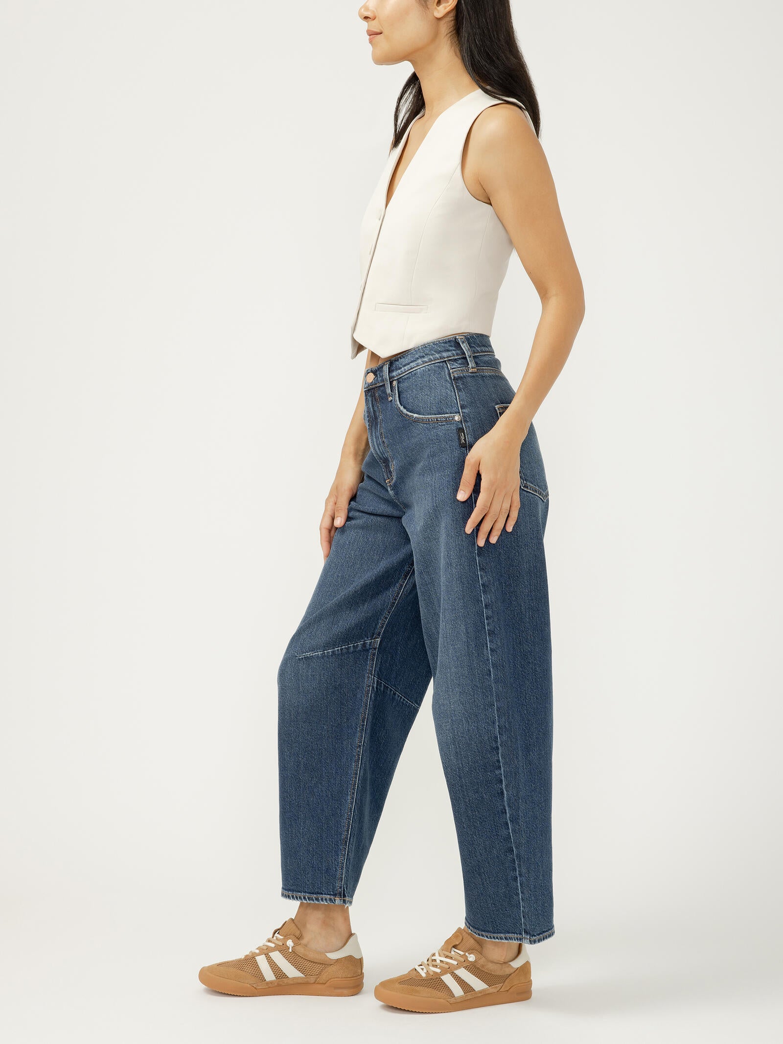 Barrel jeans