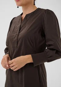 Robe courte à coupe droite CUkiea